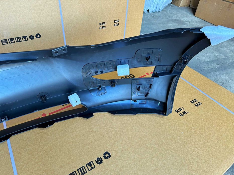 TESLA MODEL3 Бампер передний