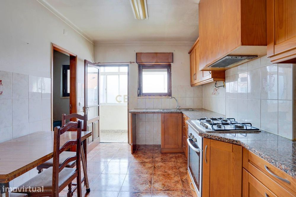 Apartamento T3+2 em Samora Correia | Conforto, Espaço e Excelente Loca