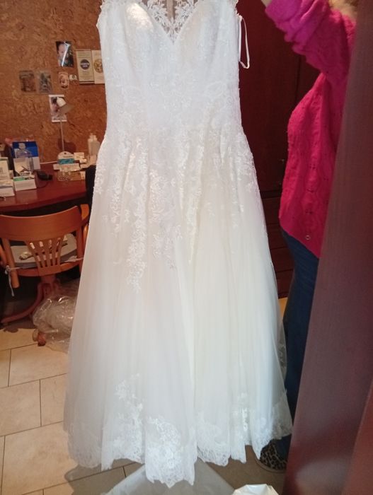 Шлюбна сукня вдіта один раз