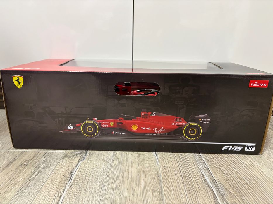 Auto F1 z pilotem