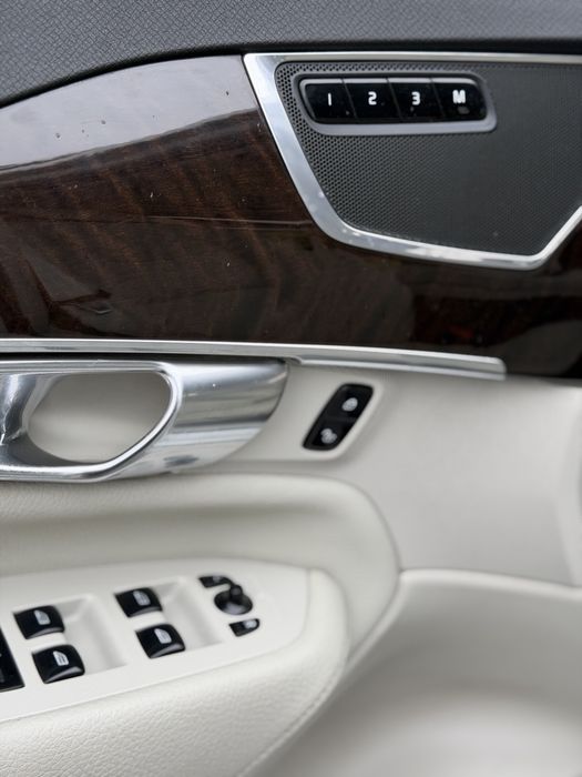Продаж Volvo xc 90 2018року