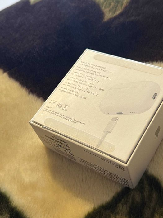 Продам повний комплект Airpods pro 2 Навушник и
