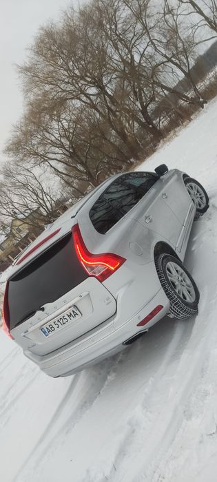 Вольво хс60 2015 рік