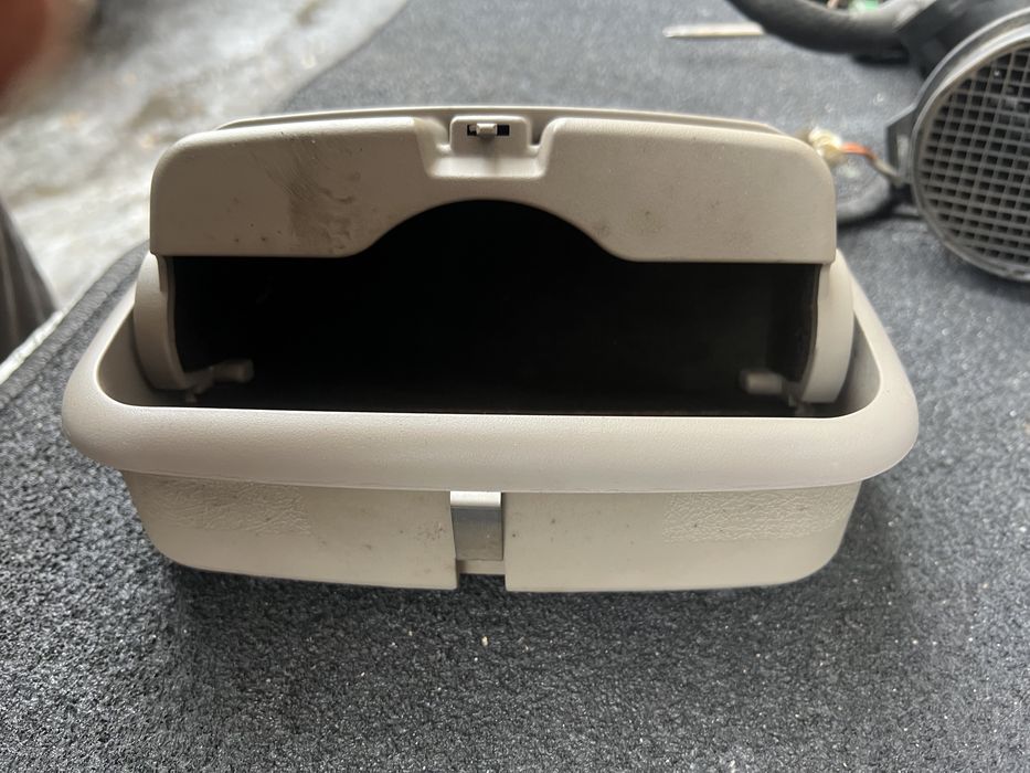 Люстра плафон хюндай хг hyundai xg год 2000