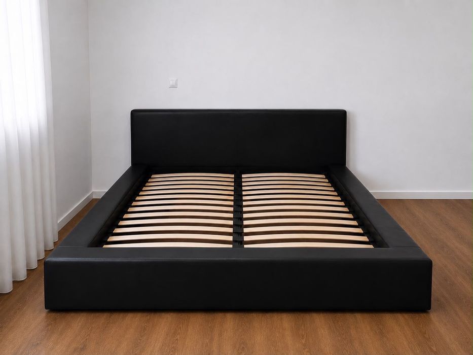 Cama de casal preta pele