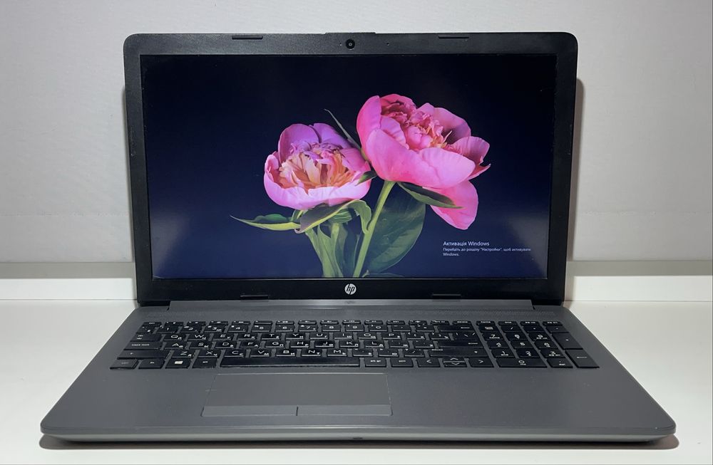 HP 250 g7 15.6” i5-8250U/8GB/120SSD/MX110/FHD