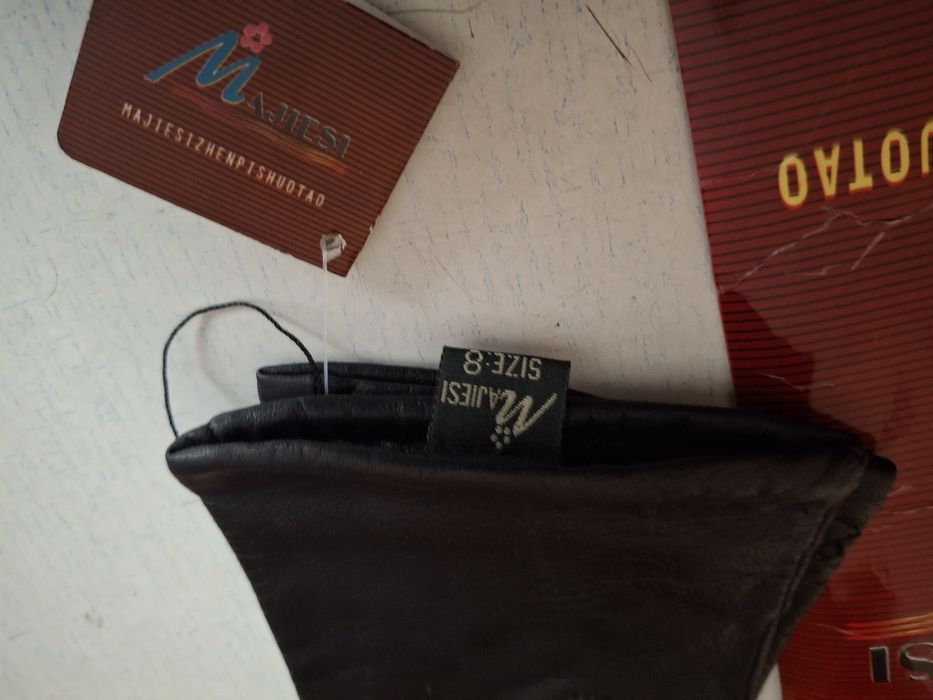 Перчатки жіночі , натуральна шкіра, розмір 8