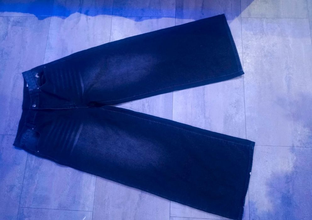 Czarne szerokie spodnie