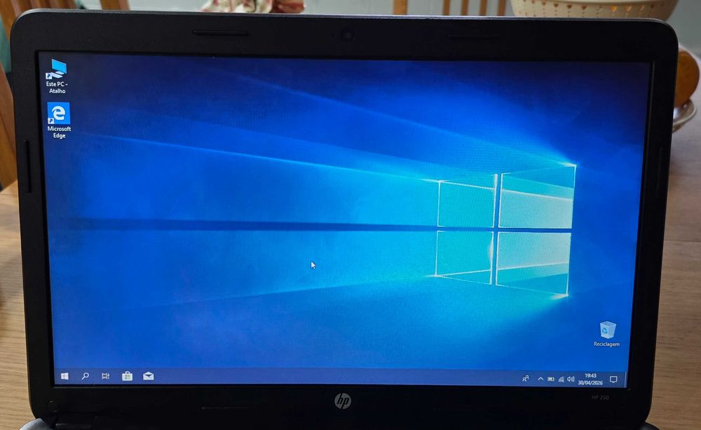 HP250 Laptop Computer461841348177448961