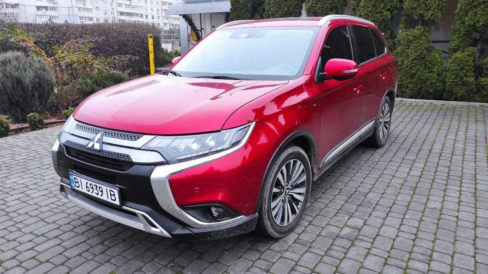 Mitsubishi Outlander III GT 2019