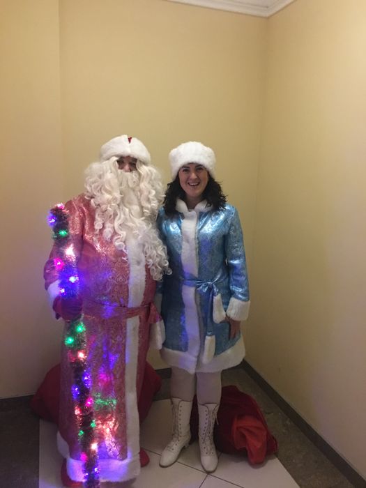 Продам костюм Дед мороза и снегурочки