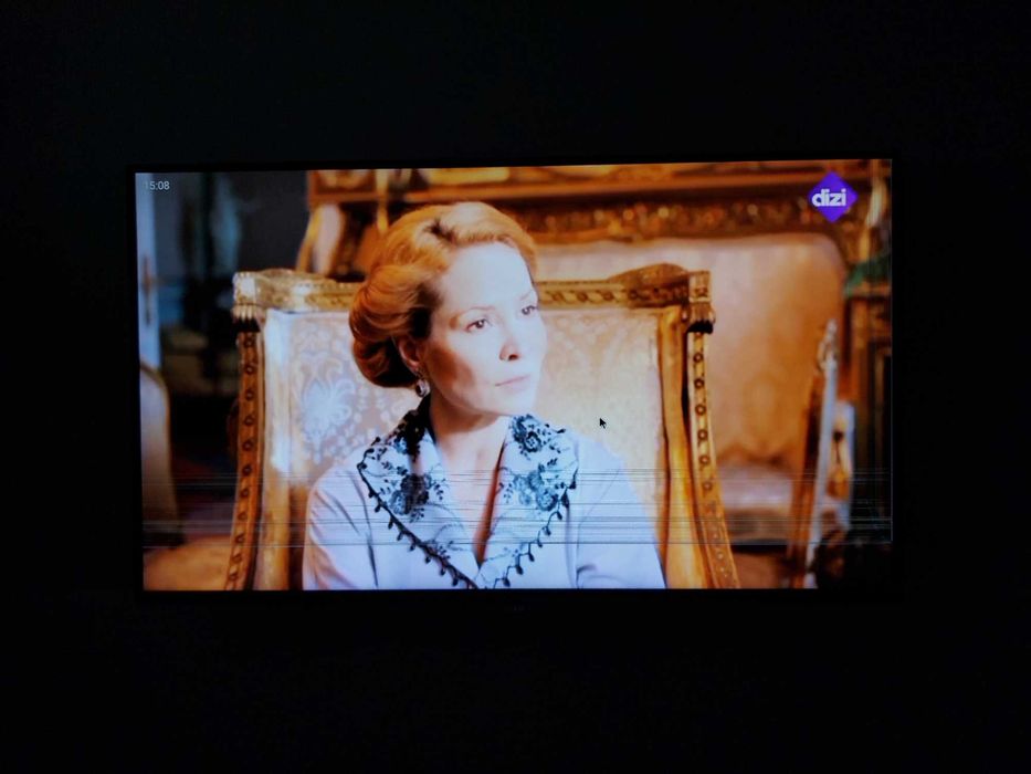 Продам телевизор LG 42UB820V с дефектом на запчасти.