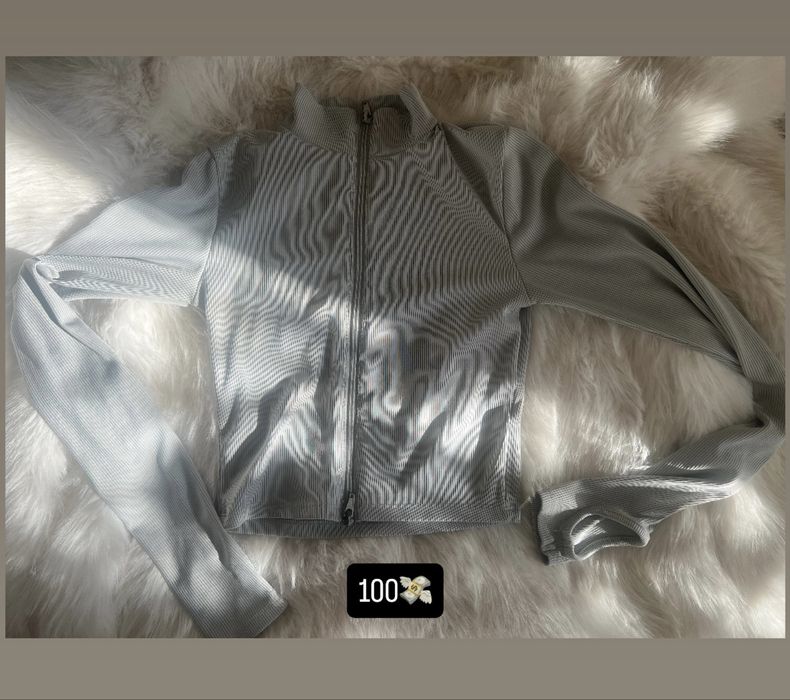 кофти з довгим рукавом три за 300