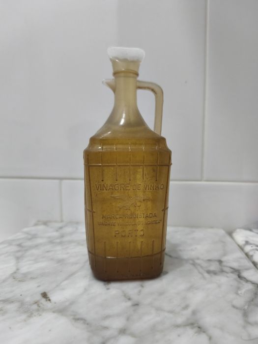 Garrafa vinagre antiga - plástico