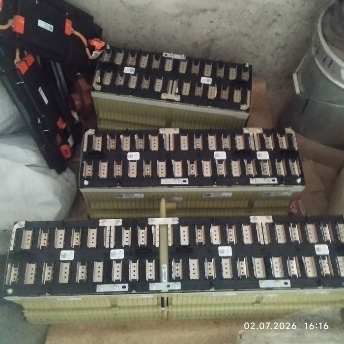Продам високовольтну батарею на Шевроле волт 1