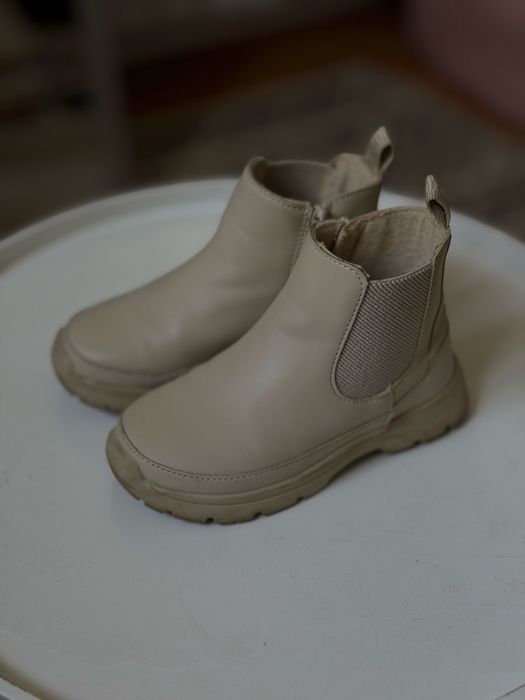 Чобітки  zara 25