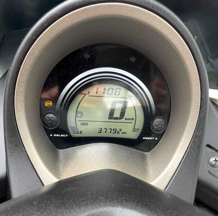 Ямаха НМакс мопед