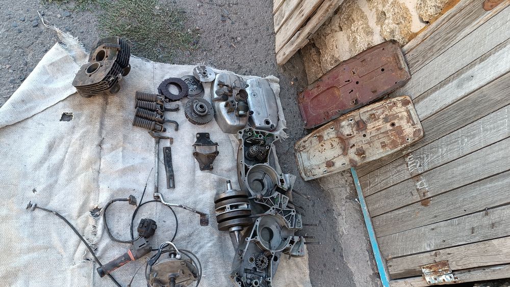 чезет Ява колени головки 634