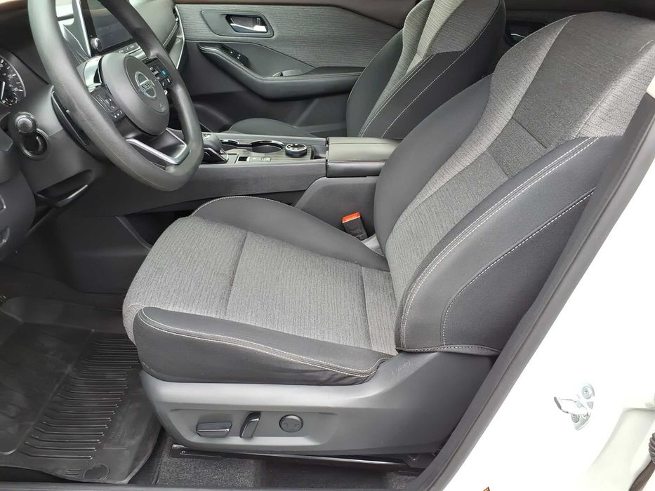Nissan Rogue      2021
