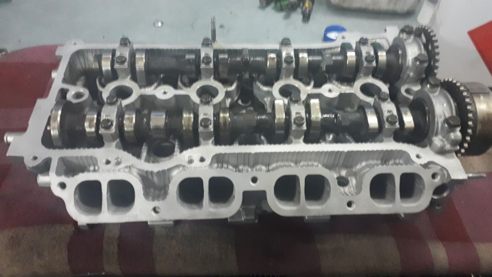 Głowica Toyota Avensis 2.0 AZS 9