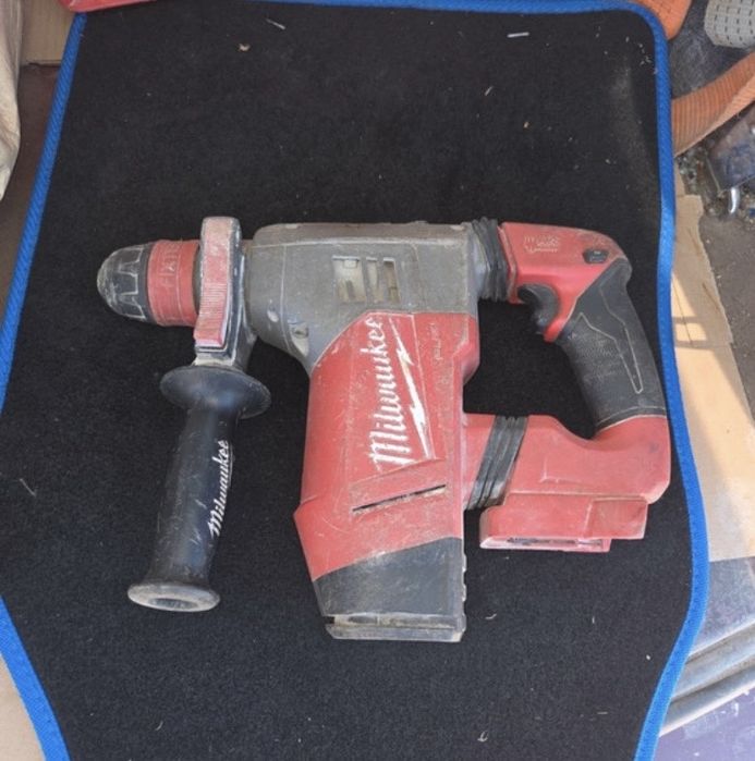 Milwaukee M18  CHPX – uszkodzona