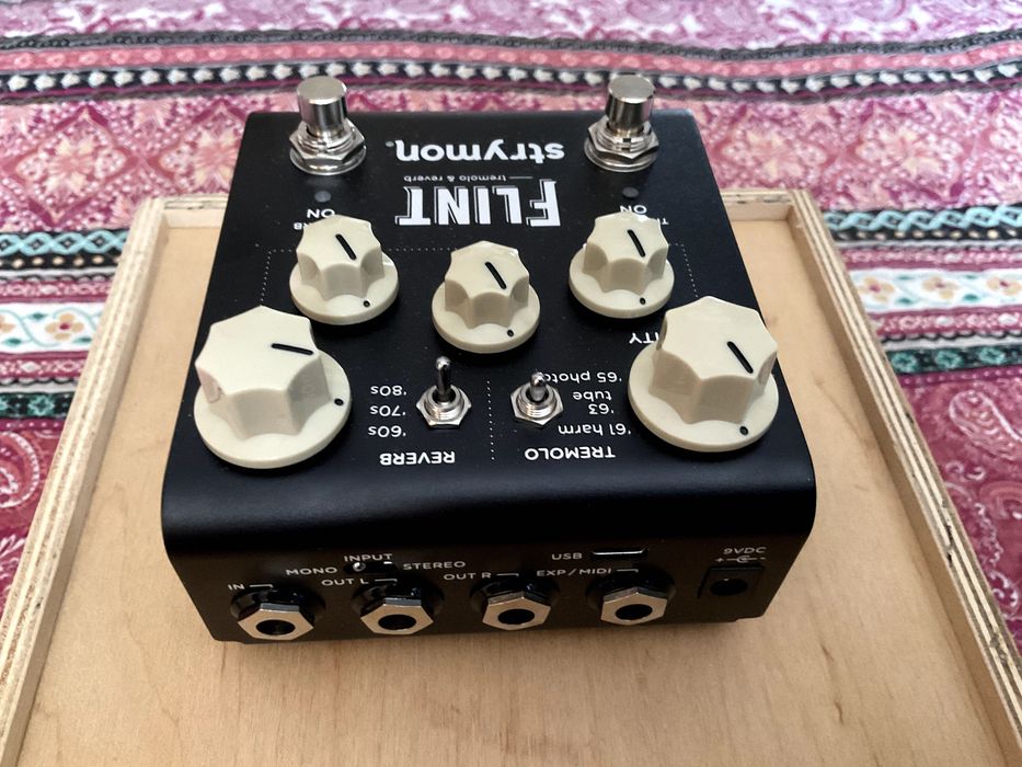 STRYMON Flint (Tremolo & Reverb)