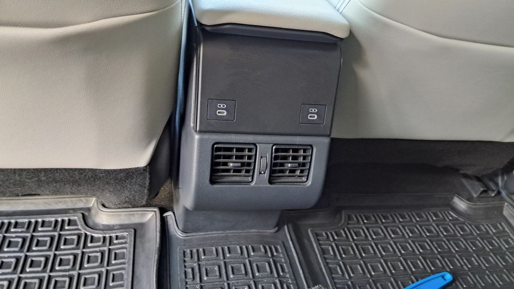 Продам Toyota BZ4X