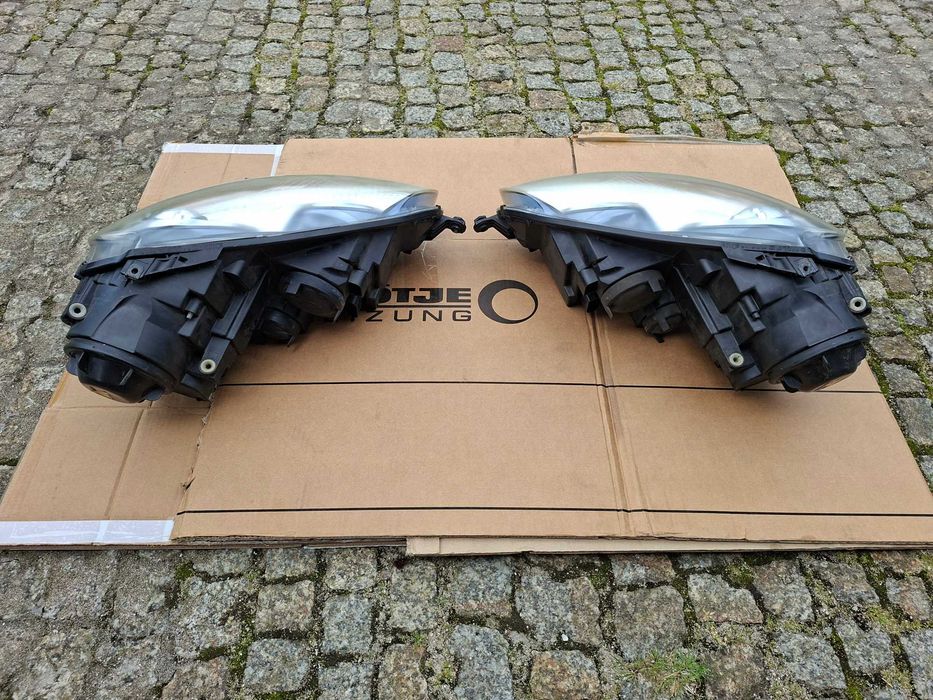 Lampy XENON Przednie Przód Volkswagen Golf V GTI Komplet