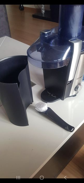 Máquina de sumos Bosch