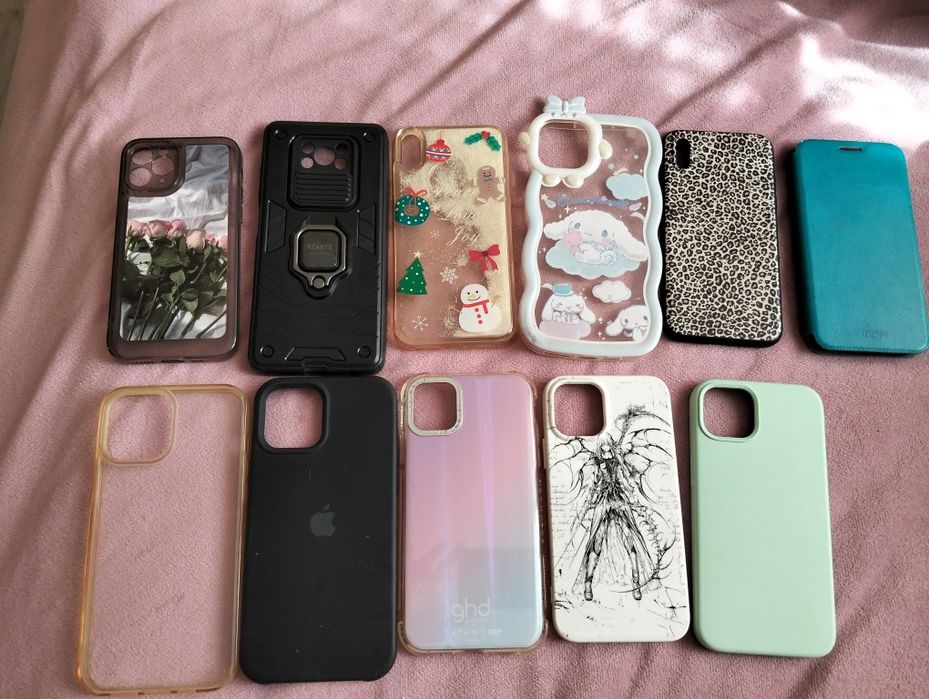 Чохли на телефони.