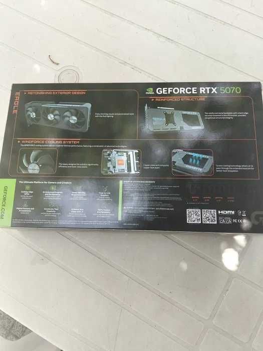 RTX 5070 12GB gigabyte eagle oc - nova