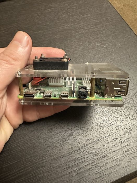 Продам Raspberry Pi 4 Model B 2Гб