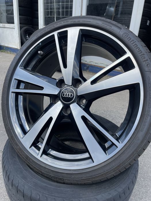 Продам комплект оригинальных дисков Audi