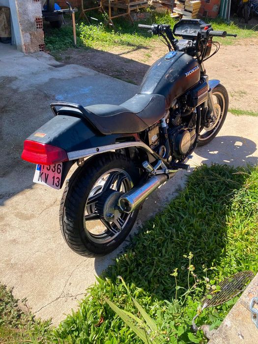 Duas Honda VF 750 Sabre