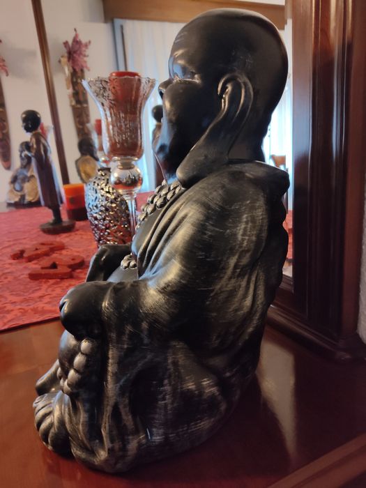 Buda médio tamanho decoração