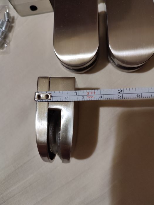 Держатель стекла, нержавеющая сталь (тримач скла), для лестниц и пр.