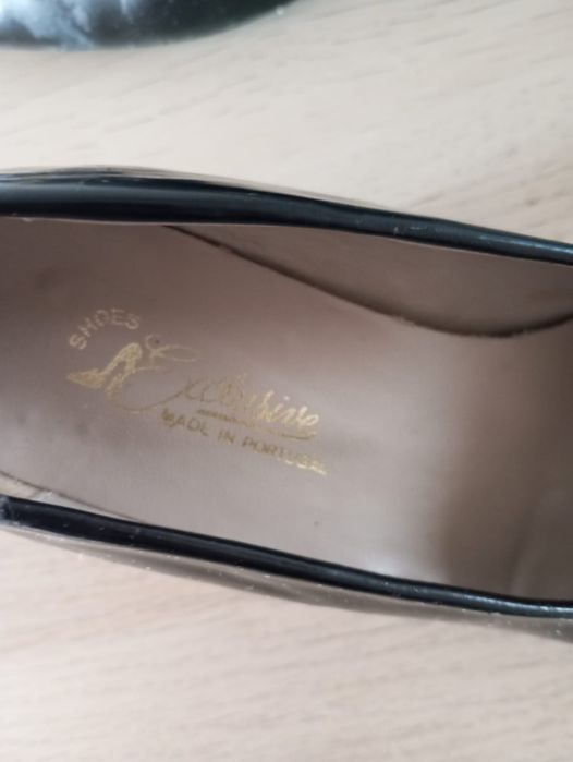 Sapatos Exclusive Tamanho 36