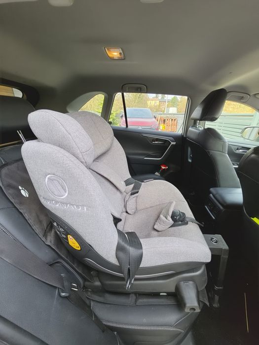 Fotelik samochodowy  + 2 bazy Isofix AVIONAUT AEROFIX 2.0 SZARY