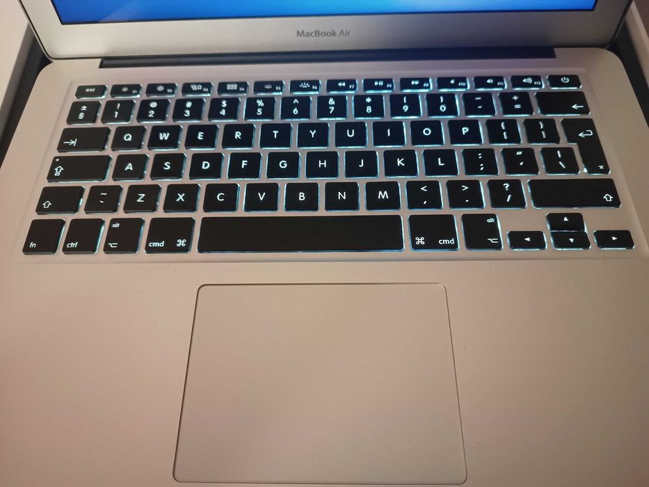 MacBook Air A1466 8/128GB