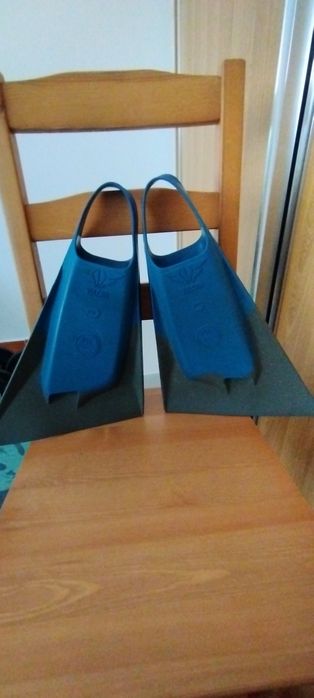 Pés pato pouco usados