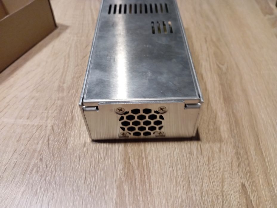 Zasilacz napięciowy modułowy delta 24v 200w