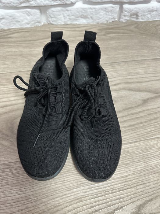 Продам кросівки з сітки 36-37р