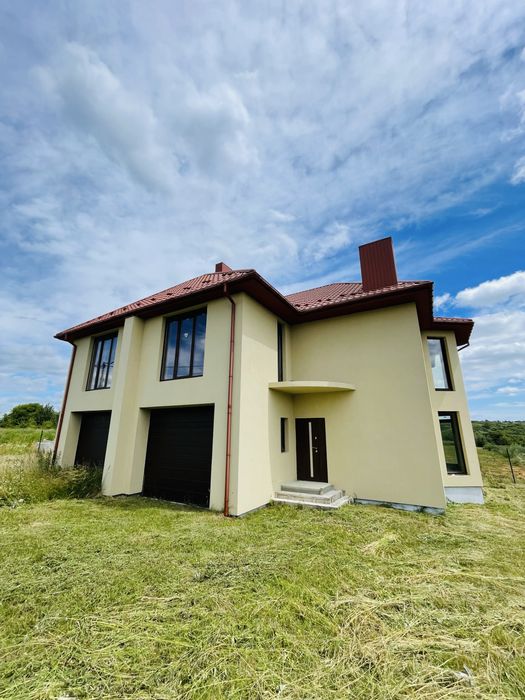 Продаж котеджу з правом власності біля Львова!