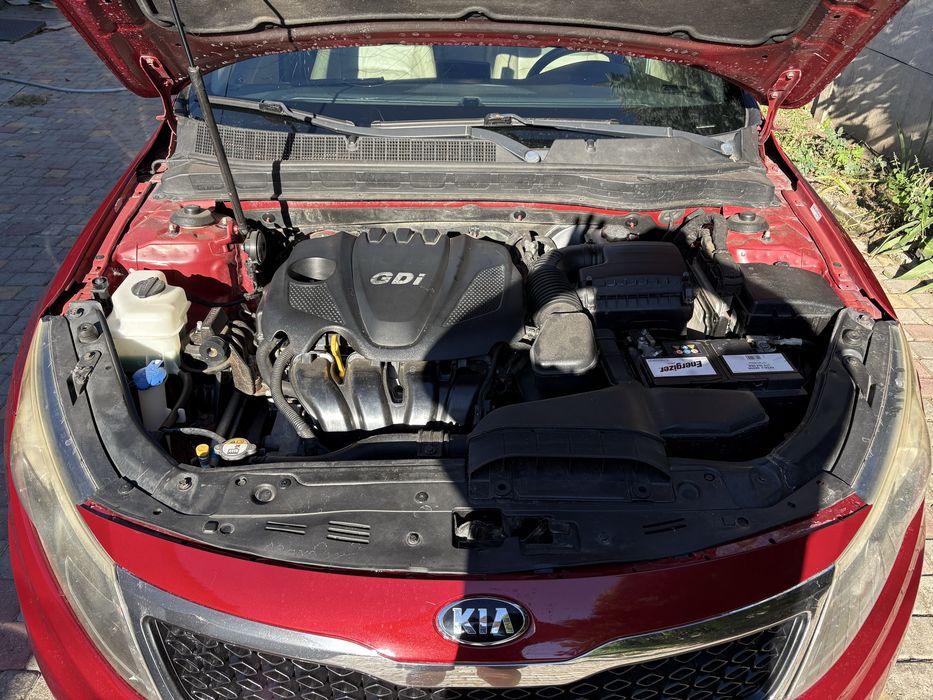 Продам Kia Optima.