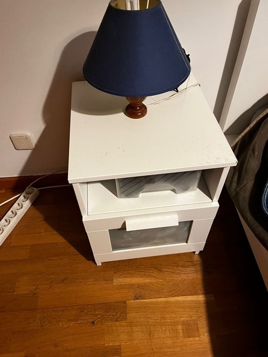 Vários móveis em excelente estado