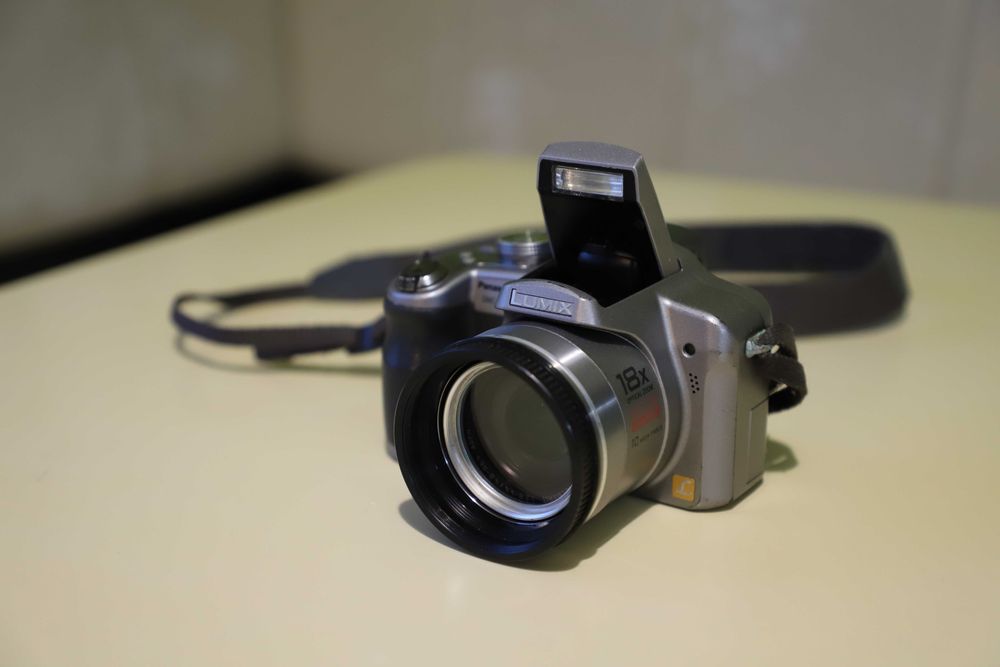 Фотоапарат Panasonic Lumix DMC-FZ28