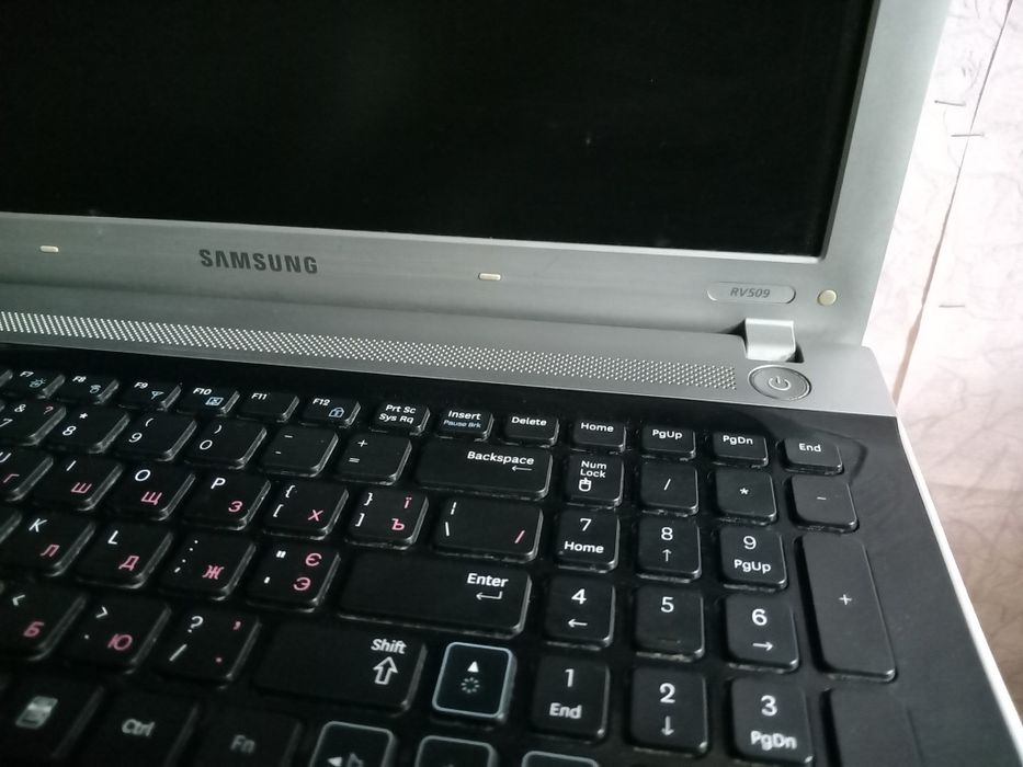 Продам ноутбук Samsung rv 509