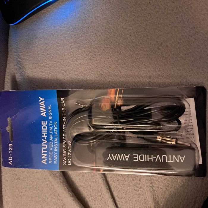 Wzmacniacz Antenowy SAMOCHODOWY DC 12V/24V