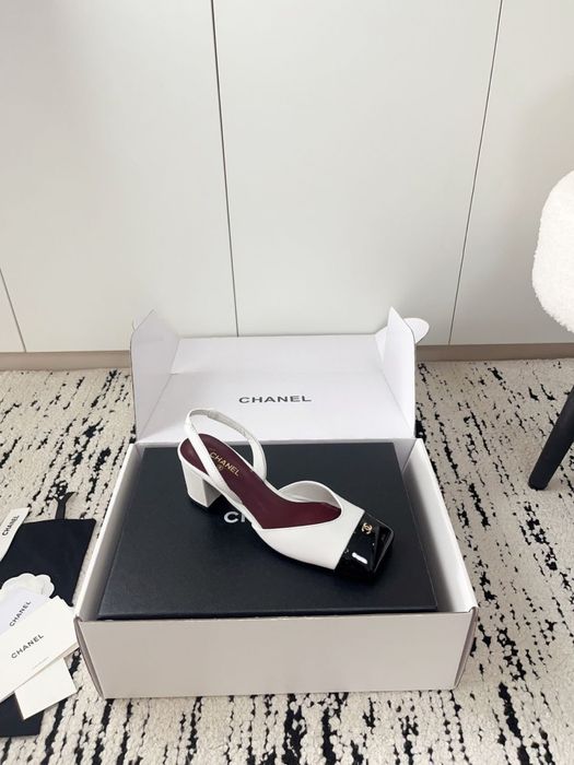 Czółenka Chanel Slingback White