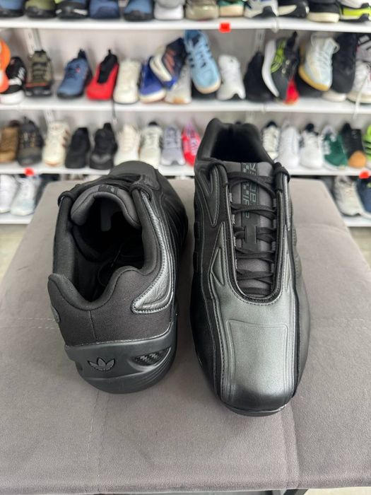 ОРИГІНАЛ 100% Кросівки Adidas Adiracer Gt. JQ5758 47